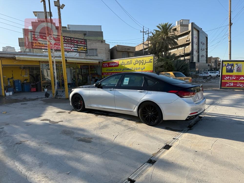 هیوندای جێنسس